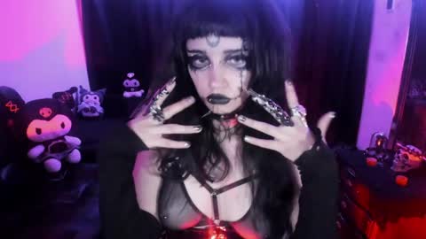 Yue Eclipsa online show from 04.25.26