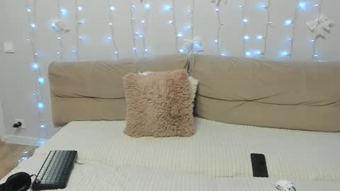Yue Lang and Samm online show from 05.19.26