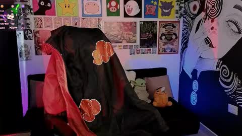    rawr   Anne Independent model      online show from 09.10.25