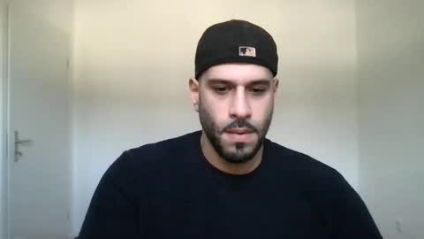 Snapshot of yul53 chatting on 11.02.25 yul53 online show from 11.02.25