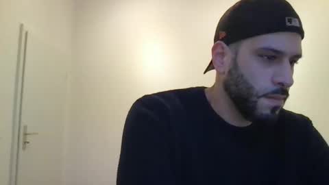 Snapshot of yul53 chatting on 11.10.25 yul53 online show from 11.10.25