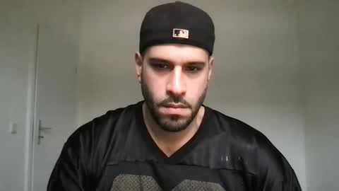 Snapshot of yul53 chatting on 02.11.26 yul53 online show from 02.11.26