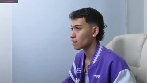 Snapshot of yulian_vasquez chatting on 09.15.25 yulian_vasquez online show from 09.15.25