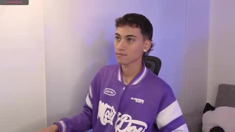 Snapshot of yulian_vasquez chatting on 09.23.25 yulian_vasquez online show from 09.23.25