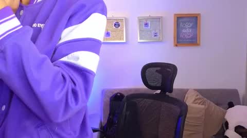 Snapshot of yulian_vasquez chatting on 11.06.25 yulian_vasquez online show from 11.06.25