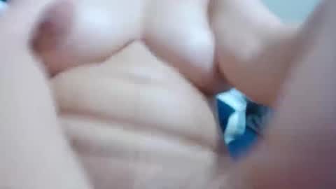 Snapshot of yuliana_25 chatting on 02.23.26 yuliana_25 online show from 02.23.26