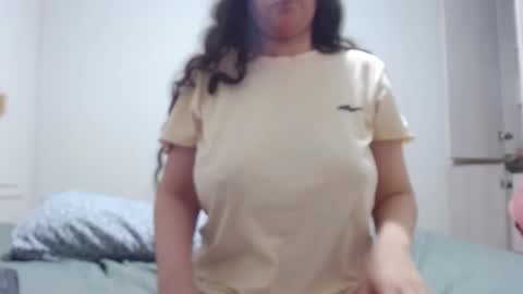 Snapshot of yuliana_25 chatting on 03.20.26 yuliana_25 online show from 03.20.26