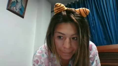 Snapshot of yulianacasas28 chatting on 03.26.26 DiosadelFuego online show from 03.26.26