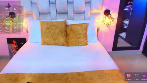 Snapshot of yulina_xue chatting on 11.27.25 Yulina online show from 11.27.25