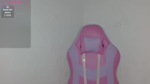 Snapshot of yulissa18 chatting on 12.01.25 Yuli and SaraIndependent model online show from 12.01.25