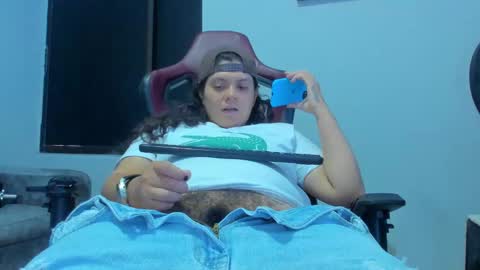 Snapshot of yumandsay chatting on 09.08.25 Snowflake online show from 09.08.25