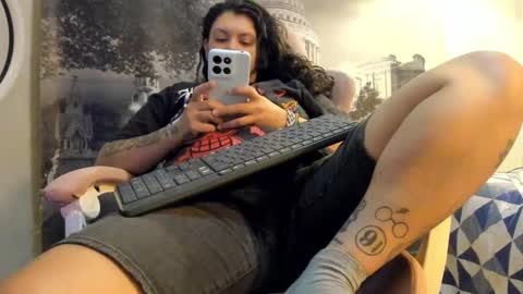 Snapshot of yumandsay chatting on 10.14.25 Snowflake online show from 10.14.25