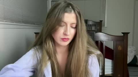 yumiandwolf online show from 11.16.25