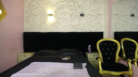 YumiViolet online show from 02.16.26