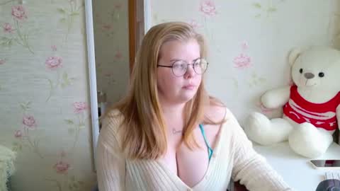 Polly online show from 06.15.26