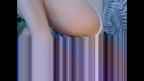 Snapshot of yummy72747 chatting on 11.03.25 yummy72747 online show from 11.03.25