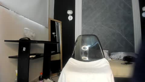 Snapshot of yummyduo chatting on 01.04.25 Yummyduo online show from 01.04.25