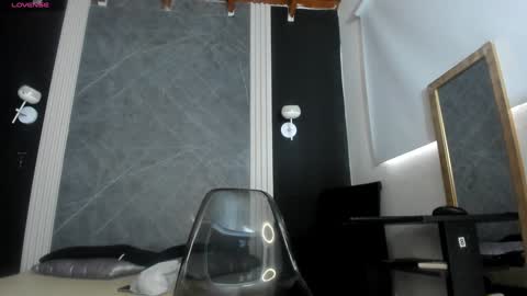 Snapshot of yummyduo chatting on 01.06.25 Yummyduo online show from 01.06.25