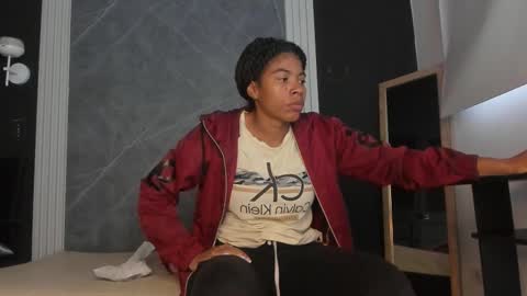 Snapshot of yummyduo chatting on 02.11.25 Yummyduo online show from 02.11.25