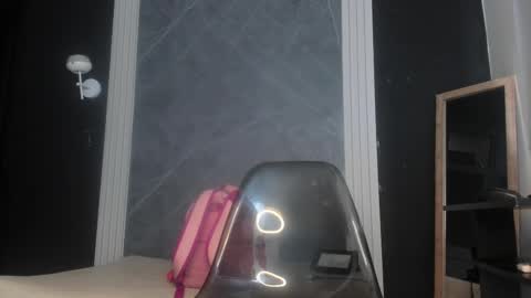 Snapshot of yummyduo chatting on 02.24.25 Yummyduo online show from 02.24.25