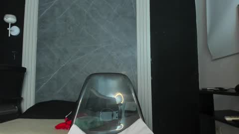 Snapshot of yummyduo chatting on 03.06.25 Yummyduo online show from 03.06.25