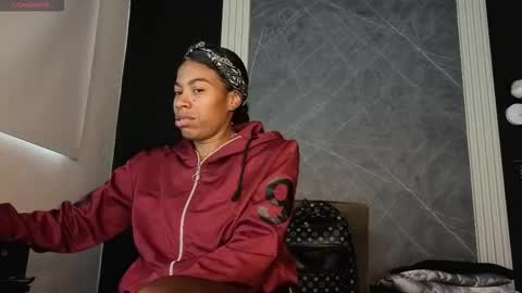 Snapshot of yummyduo chatting on 10.16.25 Yummyduo online show from 10.16.25