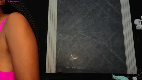 Snapshot of yummyduo chatting on 12.18.25 Yummyduo online show from 12.18.25