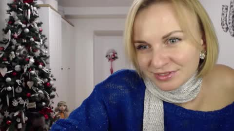 Snapshot of yummylilya chatting on 12.16.24 Lillya online show from 12.16.24