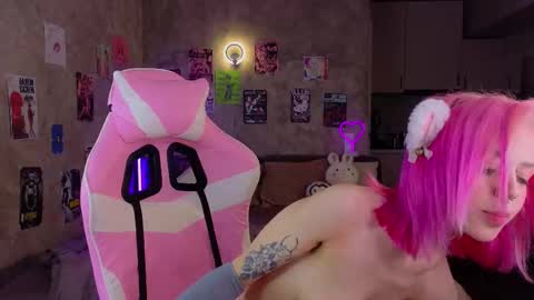 Snapshot of yummylisa chatting on 03.11.25 Lisa online show from 03.11.25