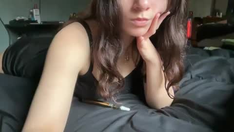 Snapshot of yummyybby chatting on 02.12.25 yummyybby online show from 02.12.25