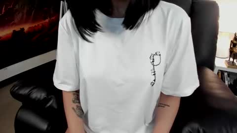 Yuna online show from 04.23.26