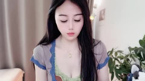 YunEr online show from 04.14.26