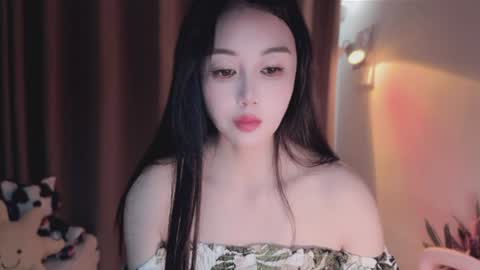 YunEr online show from 06.10.26
