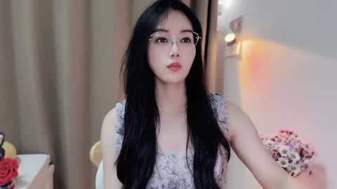 Snapshot of yuner0715 chatting on 06.24.26 YunEr online show from 06.24.26