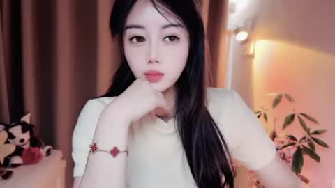 Snapshot of yuner0715 chatting on 06.27.26 YunEr online show from 06.27.26