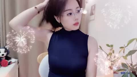 Snapshot of yuner0715 chatting on 06.28.26 YunEr online show from 06.28.26