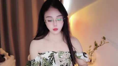 Snapshot of yuner0715 chatting on 07.24.26 YunEr online show from 07.24.26