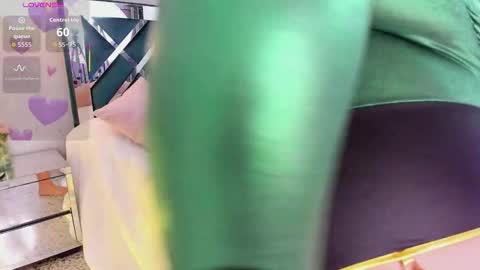 Yunna online show from 12.05.25