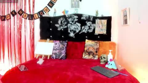 yuong soo online show from 10.23.25