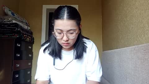 Yuna online show from 11.15.25