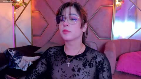 Yuri Stars online show from 01.18.25