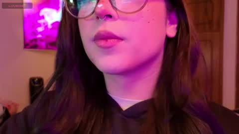 Snapshot of yuri_stars chatting on 03.18.26 Yuri Stars online show from 03.18.26