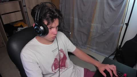 yurii_moody online show from 12.06.24