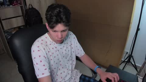 yurii_moody online show from 12.28.24