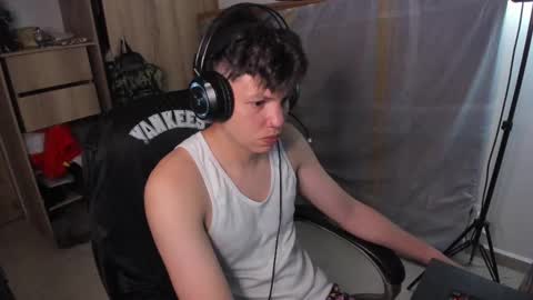 yurii_moody online show from 02.23.25