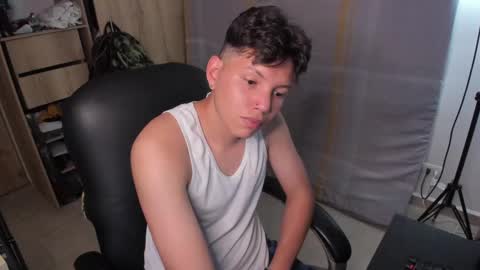 yurii_moody online show from 02.25.25