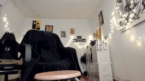 paola online show from 02.02.25