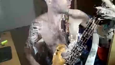 Yuumi online show from 10.09.25