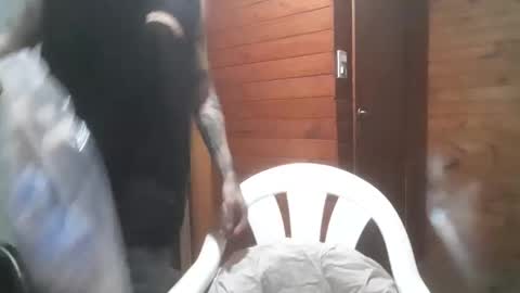 Yuumi online show from 11.04.25