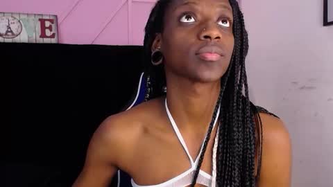 Snapshot of yuya_mbb chatting on 09.25.25 Yuya online show from 09.25.25